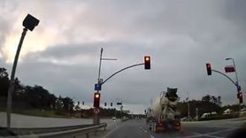 Arnavutköy'de Kırmızı Işık İhlali Tehlike Yarattı