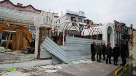 Atakum’da "Maracas" eğlence mekanının yıkımına mahkeme kararıyla başlandı
