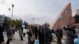 Atatürk Üniversitesi Öğrencileri Mavi Beyaz Balonlarla Doğu Türkistan İçin Ses Verdi