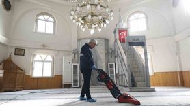 Aydın Büyükşehir Belediyesi camilerde kapsamlı temizlik çalışmalarını sürdürüyor