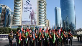 Azerbaycan 8 Kasım Zafer Günü’nü Bakü’de askeri geçitle kutladı