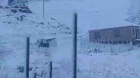 Beytüşşebap beyaza büründü: Kar yağışı köyleri etkiledi