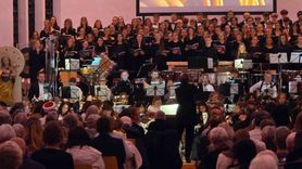 Bursa Zeki Müren Lisesi Öğrencileri Meckenbeuren'de Ayakta Alkışlandı