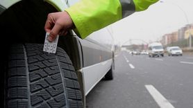 DİKKAT! Tarihler Geri Çekildi, Ceza 5 Bin TL'yi Aştı: Kış Lastiği Zorunluluğunda Yeni Dönem