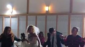 Enkazdan Kurtulan Çift, Konteyner Kent Komşularının Desteğiyle Evlendi