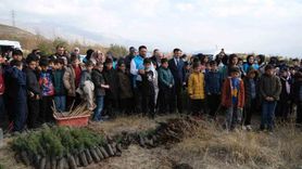 Erzincan Esentepe'de Milli Ağaçlandırma Günü'nde fidan dikimi
