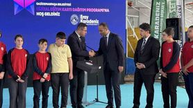 Gaziosmanpaşa'da 4 bin öğrenciye ücretsiz dijital eğitim üyeliği