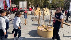 Geleneksel Oyunlar Tırı Karaman'da Çocuklarla Buluştu