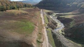 Gökçe Barajı'nda su çekilince Çınarlı Hıyabanı kalıntıları gün yüzüne çıktı