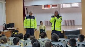 Gölpazarı'nda İlköğretim Öğrencilerine Trafik ve Emniyet Kemeri Eğitimi