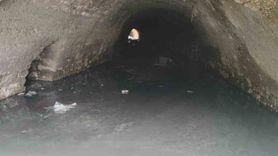 Hatay’da enkaz altından çıkan yüzeye yakın tarihi su kanalı