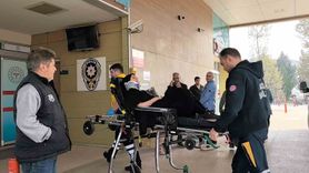 İnegöl’de eğitim sürüşünde şarampole yuvarlanan otomobilde iki kişi yaralandı