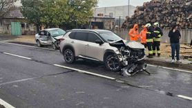 Kapaklı’da yağışta kayan otomobil karşı şeride geçerek çarpıştı: 1 yaralı