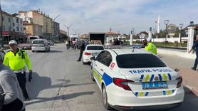 Karaman'da Motosiklet Sürücüsü Kazadan Saniyelerle Kurtuldu