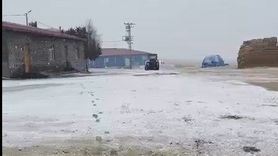 Kars’ta yüksek kesimlerde kar etkili oldu