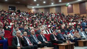 Kastamonu Üniversitesi'nde 'Uluslararası Hukuk Bağlamında Savaş ve Çatışma' Konferansı — Rektör Topal'ın Mesajı