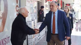 Kaymakam Turgay İlhan, Atatürk Caddesi'nde Esnafla Buluştu