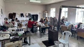 Kırkkepenekli'de kadınlar dikiş kursu ile meslek kazanıyor