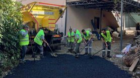 Konyaaltı Belediyesi, Şehit Murat Talay’ın Ailesinin Sokağını Sıcak Asfaltla Yeniledi