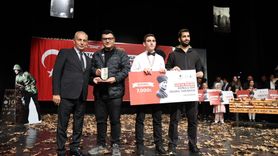 Küçükçekmece'de 'Ata’ya Özlem' Şiir Okuma Yarışmasının Ödül Töreni