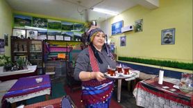 Kulakkaya Yaylası'nda 47 yaşındaki Naciye Ateş'in yayla çay ocağı