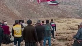 Malatya'da ağaç kesimi sırasında uçuruma yuvarlanan kişi ambulans helikopterle kurtarıldı