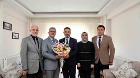 Niğde Valisi Çelik’ten emekli öğretmene anlamlı 24 Kasım ziyareti