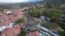 Sındırgı'da Depremden Sonra Yıkım Çalışmaları Devam Ediyor