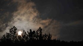 Spil Dağı'nda Kunduz Süper Ay ile Eşsiz Manzara