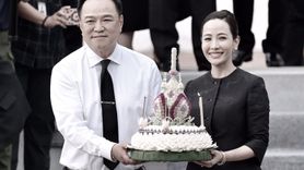 Tayland'ın Geleneksel Yüzen Fener Festivali