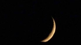 Van'da Akşam Hilali Görsel Şölen Yarattı