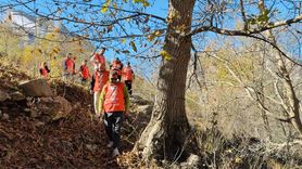 Yüksekova Yeşiltaş'ta erozyonla mücadele için fidan dikme etkinliği