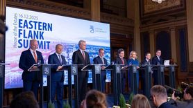 AB Doğu Kanadı Liderleri Helsinki'de İlk Zirvede Toplandı