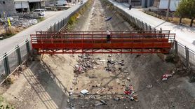 Adana’da Kuraklık Sonrası Sulama Kanalları Çöplüğe Döndü