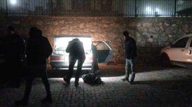 Çorum'da park halindeki otomobile silahlı saldırı