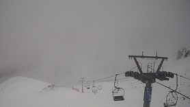 Davraz Kayak Merkezi'nde mevsimin ilk karı