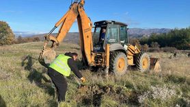 Demirci’de belediye atıl arazileri tarıma kazandırıyor