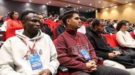 DPÜ'de 14. Bilişim Semineri: Üniversite, Sanayi ve Genç Girişimciler Buluştu