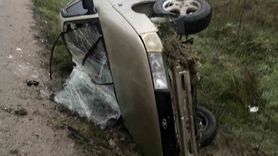 Edirne İpsala'da yoğun sis kazaya yol açtı: Devrilen otomobilin sürücüsü yaralandı