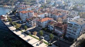Gölcük Halıdere Sahil Caddesi'nde üstyapı yenileme çalışması