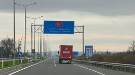 İpsala Sınır Kapısı’nda 7 gün sonra kademeli geçişler yeniden başladı