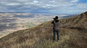 İspir'de kaçak avcılara suçüstü: yaban keçisi avlamaya çalıştılar