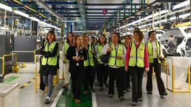 Kadının Güçlenmesi Bursa Platformu üyeleri Oyak Renault’da bir araya geldi