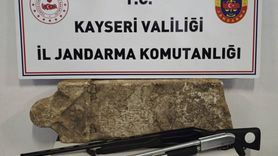 Kayseri'de 'Anadolu Mirası' operasyonunda Roma dönemi mezar steli ele geçirildi