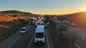 Kırıkkale'de zincirleme kaza: 3 servis minibüsü çarpıştı, 10 işçi yaralandı