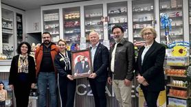 Kuşadası'nda eczacılarla mesleki gündem ele alındı