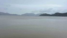 Marmaris’te 24 saatte metrekareye 60 kg yağış: Yollar derelere döndü