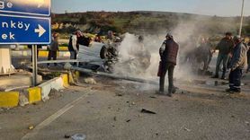 Menemen'de takla atan otomobilde gelin ve kaynana yaralandı