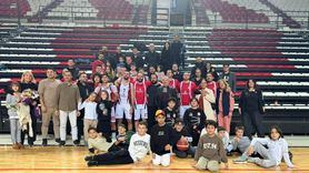 Muratpaşa Belediyespor namağlup şampiyon oldu