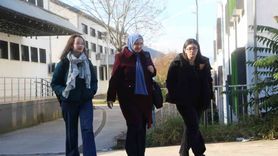 'Neden olmasın' dedi, 45 yaşında üniversite sıralarına döndü